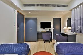 Hotel Empyrean