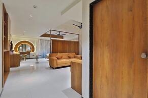 Hotel Empyrean