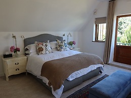 Navarre Residence