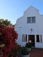 Navarre Residence