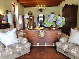 Navarre Residence