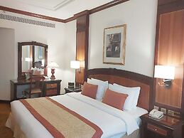 Knight Castle Hotel