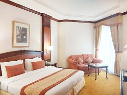 Knight Castle Hotel