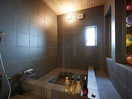 ADAN RESORT -LANTERN-