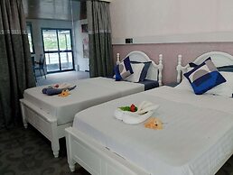 Crystal Palace Hotel