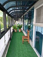 Crystal Palace Hotel
