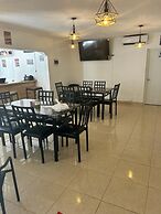HILLMON'S HOTEL BAR & LOUNGE
