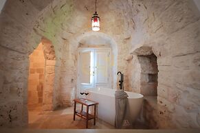 TD Trullo Titiro w Wine Cellar Vineyard Pool