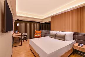 Lemon Tree Premier Malad Mumbai