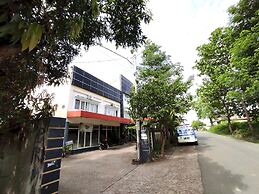 Hotel O Wisma Syariah Lahundape