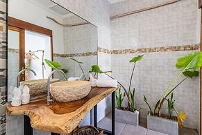 Coco Loco Villa
