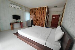 The Creek Resort