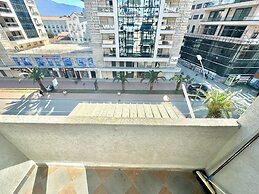 Maxim Family Apartment Budva