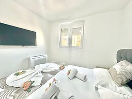 Maxim Family Apartment Budva