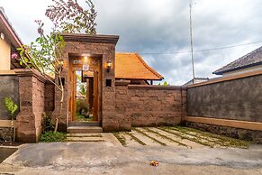 Buruan Sari Villas