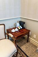 The Monarch Hotel