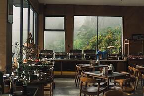 ARTOTEL Cabin Bromo