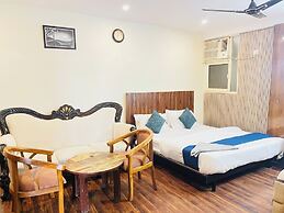 Roomshala 127 Mannat Stay