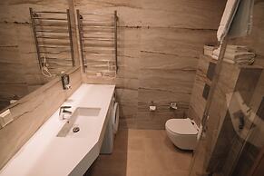 Merepargi ApartHotel & Cafe