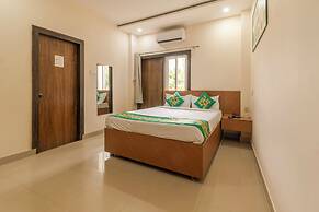 Treebo Raj Palace