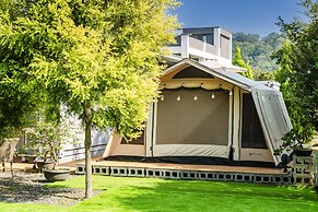 L.M.S B&B GLAMPING
