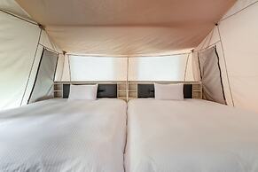 L.M.S B&B GLAMPING