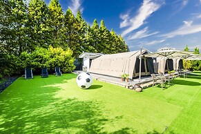 L.M.S B&B GLAMPING