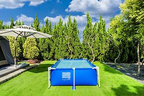 L.M.S B&B GLAMPING