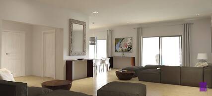 2-bed Designer Apartment Sleeps 4, Resort Pool