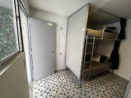 Urbana Hostel