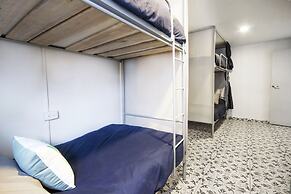 Urbana Hostel