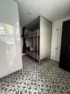 Urbana Hostel