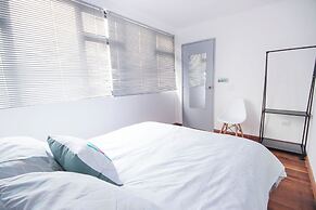 Urbana Hostel