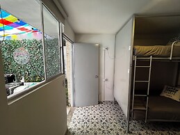 Urbana Hostel