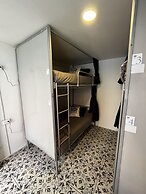 Urbana Hostel