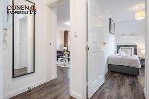 2 Bed Apartment Sleeps 5 - Wifi, Free Parking
