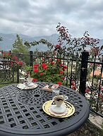 Tas Ev Adrasan