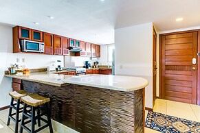 Green Bay Condos golf and garden views