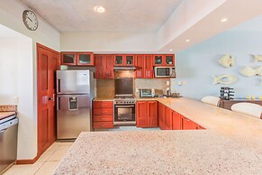 Green Bay Condos golf and garden views
