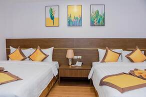 H&T Luxury Hotel