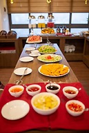 H&T Luxury Hotel