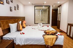 H&T Luxury Hotel