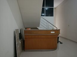 Hotel O Mely Homestay