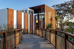 Sumitra Luxury Villas & Resort by Pramana