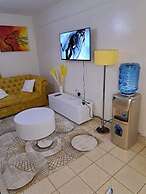 Lux Suites Red Plate Studio Apartments