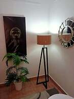 Lux Suites Red Plate Studio Apartments