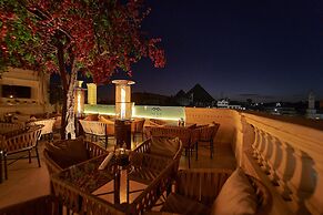 The Palace Pyramids inn