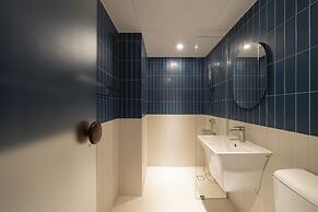 Glam Hotel