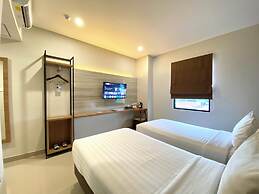 Front One Hotel Gombong