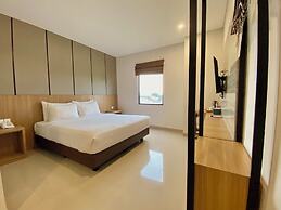 Front One Hotel Gombong